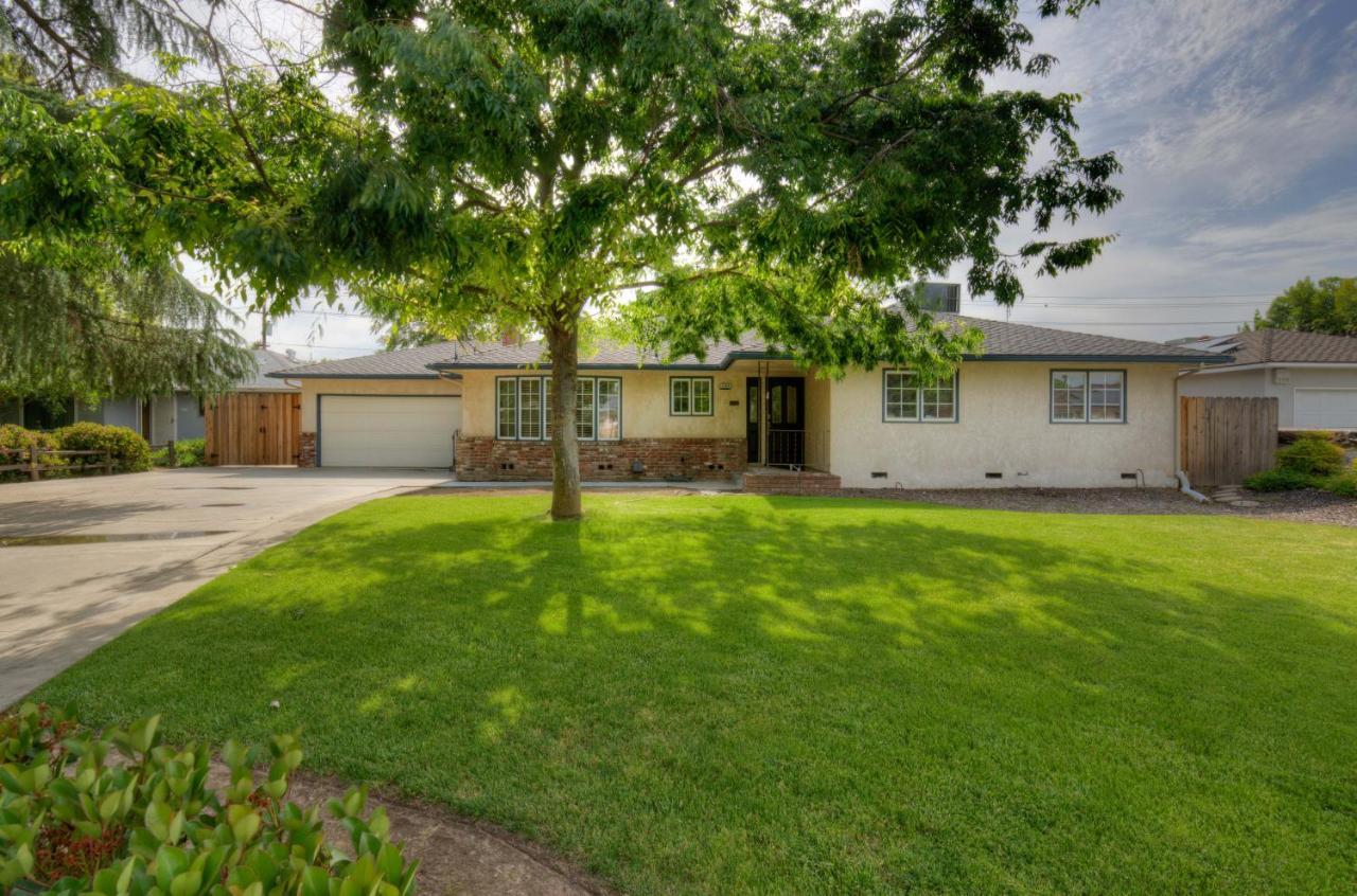 Updated Spacious Home Fresno Esterno foto