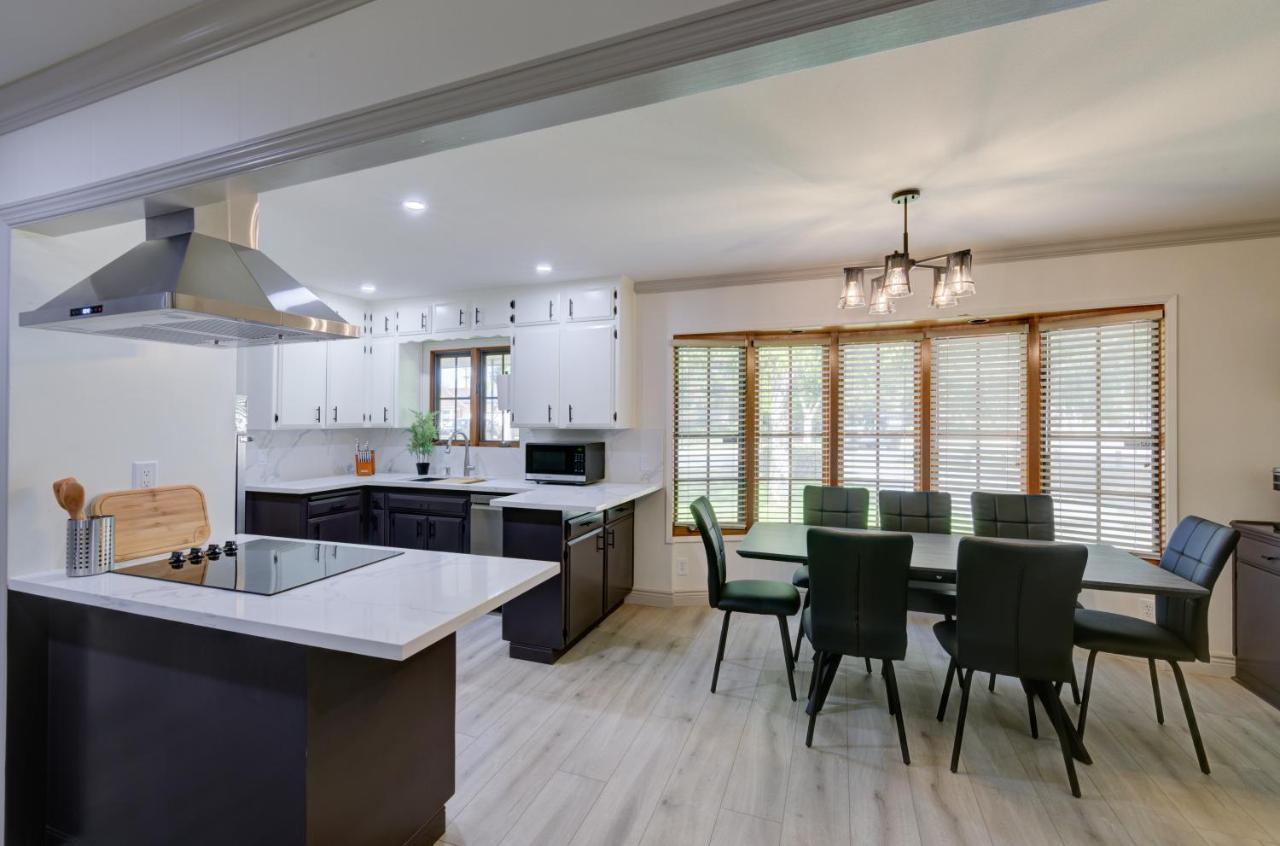 Updated Spacious Home Fresno Esterno foto