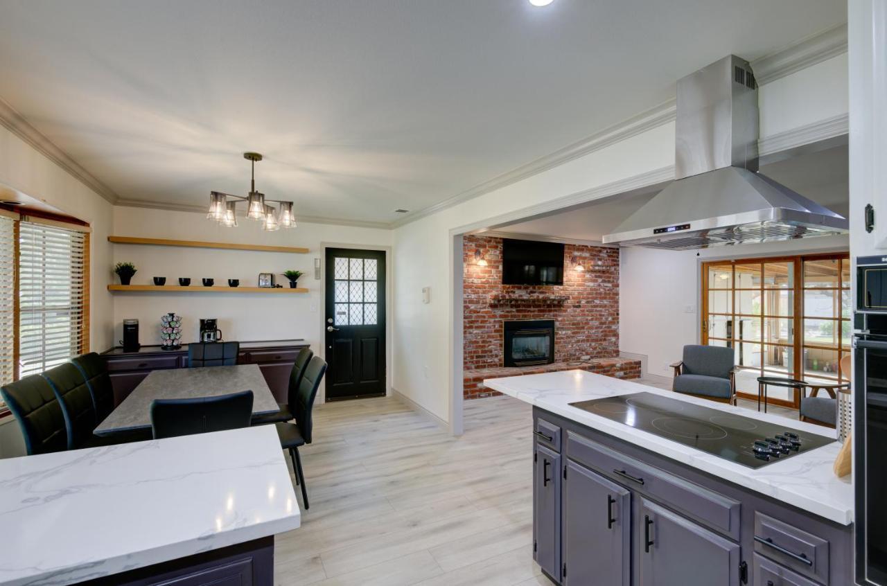 Updated Spacious Home Fresno Esterno foto
