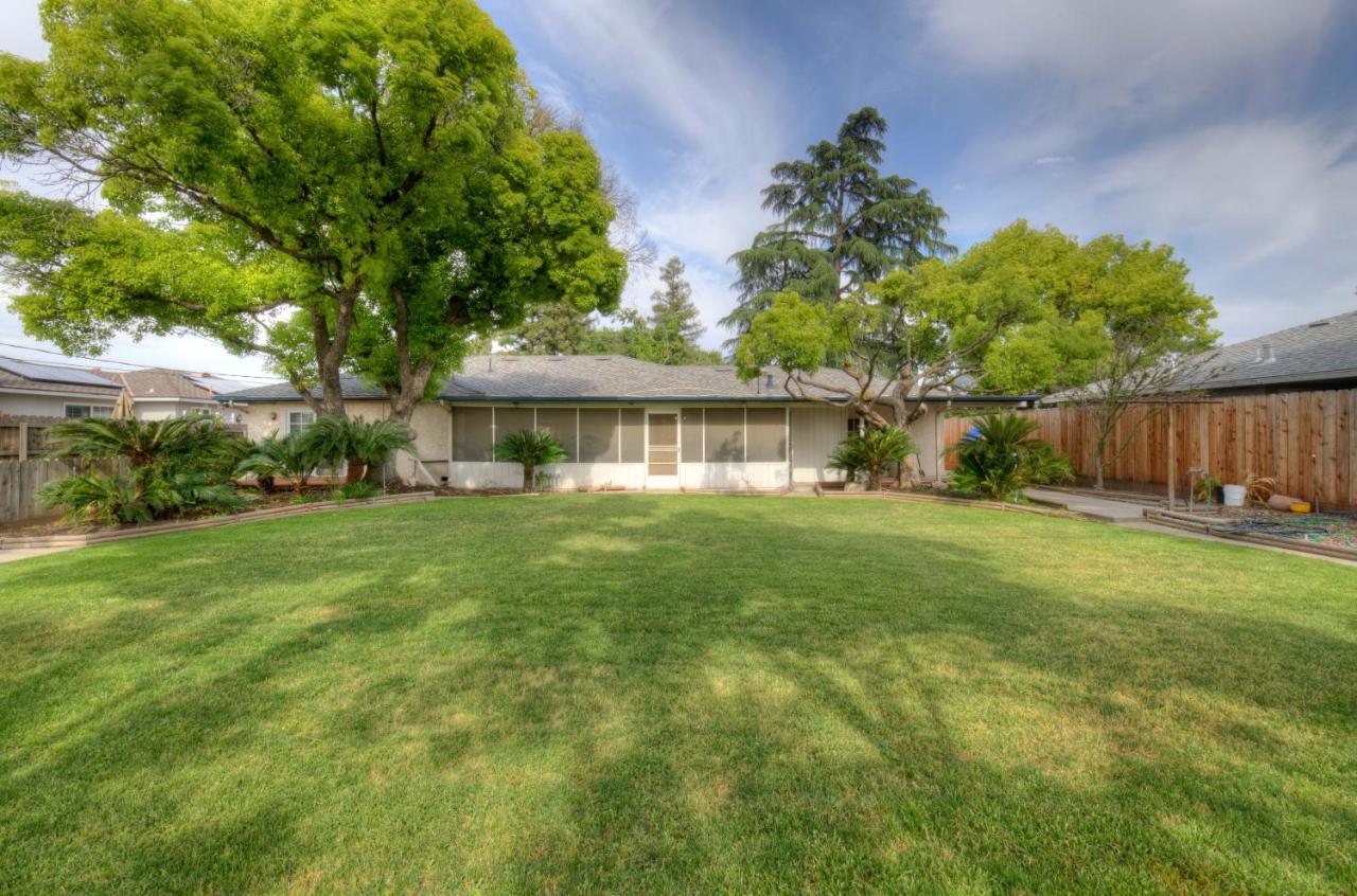 Updated Spacious Home Fresno Esterno foto
