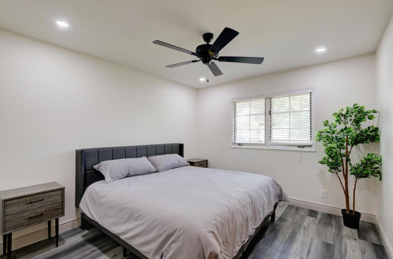 Updated Spacious Home Fresno Esterno foto